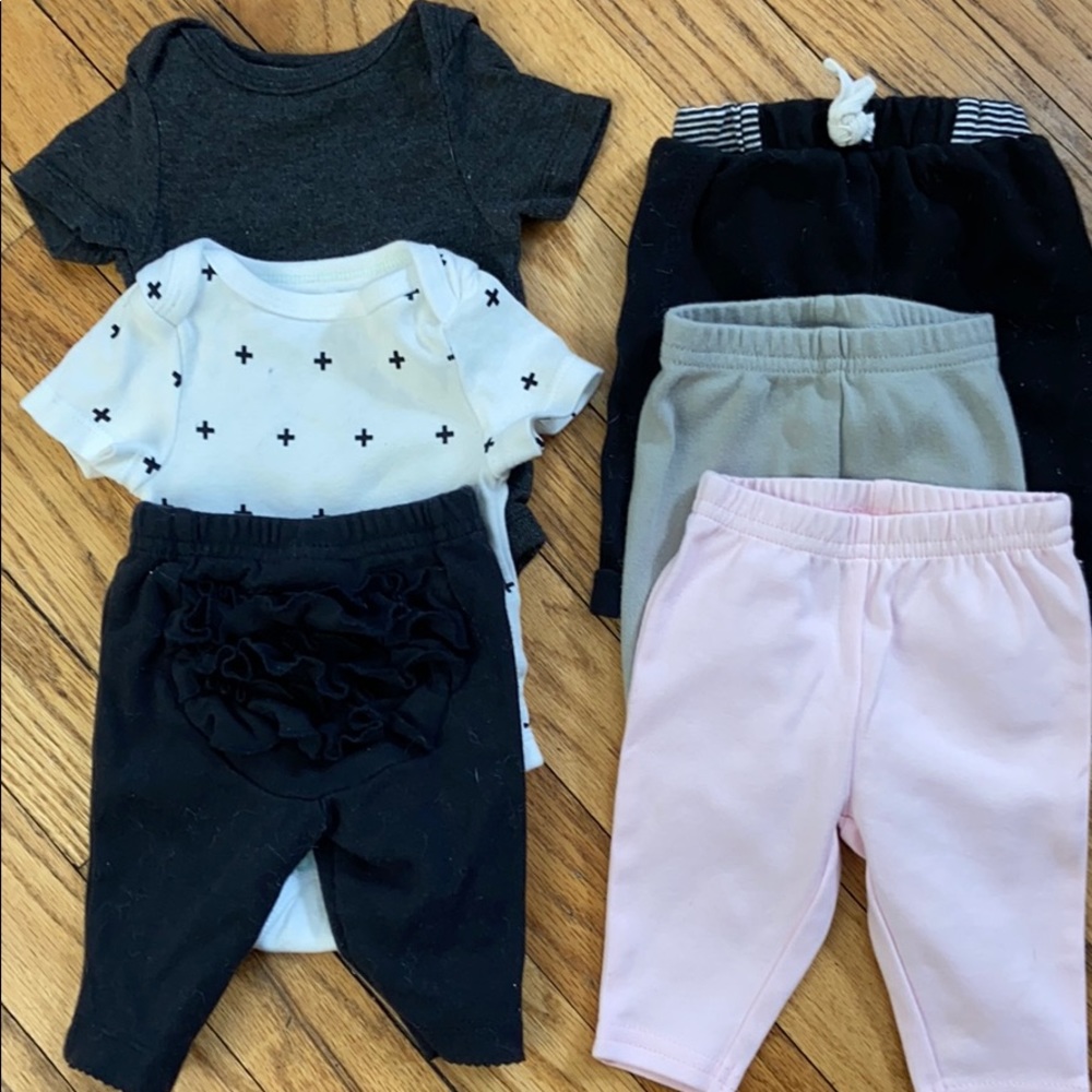 Lot: Cloud Island shirts and pants (Newborn)
